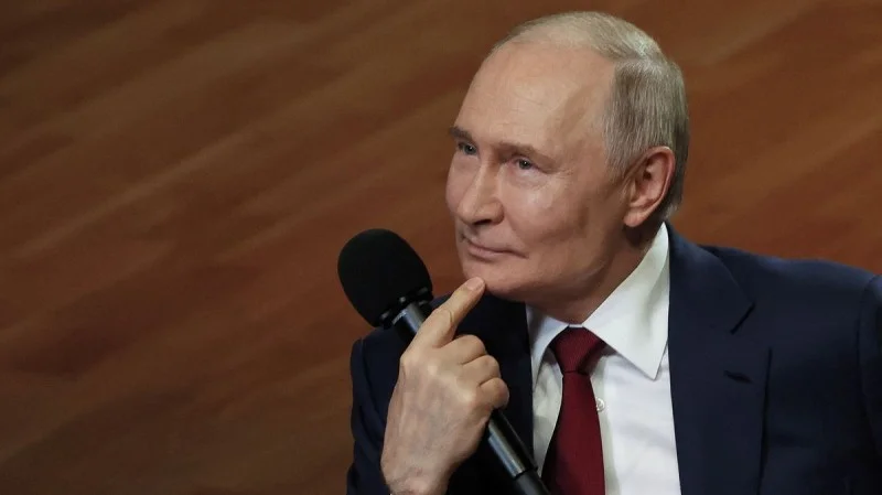 Шеф разведки России: Путин сталкивается с трудным выбором на фоне международных санкций